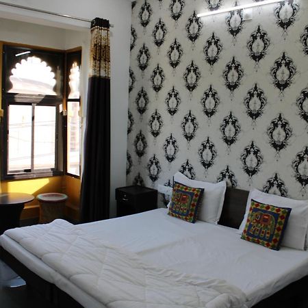 Hill Paradise Home Stay Udaipur Esterno foto