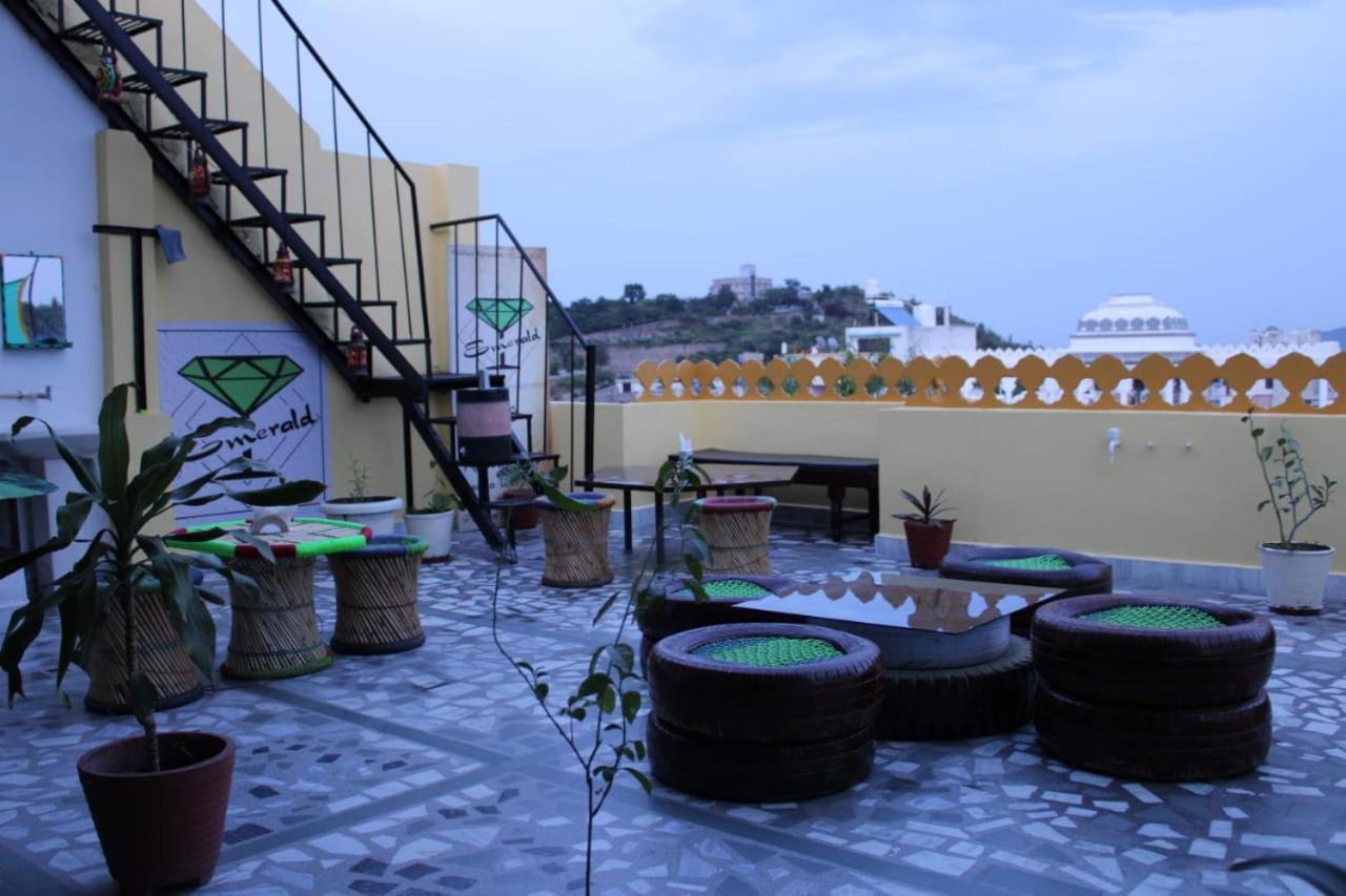 Hill Paradise Home Stay Udaipur Esterno foto
