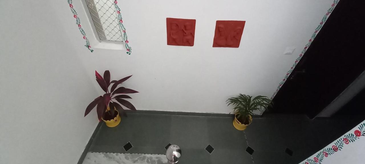 Hill Paradise Home Stay Udaipur Esterno foto