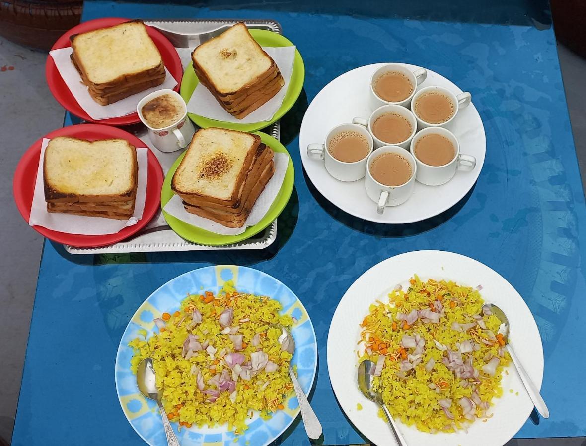 Hill Paradise Home Stay Udaipur Esterno foto