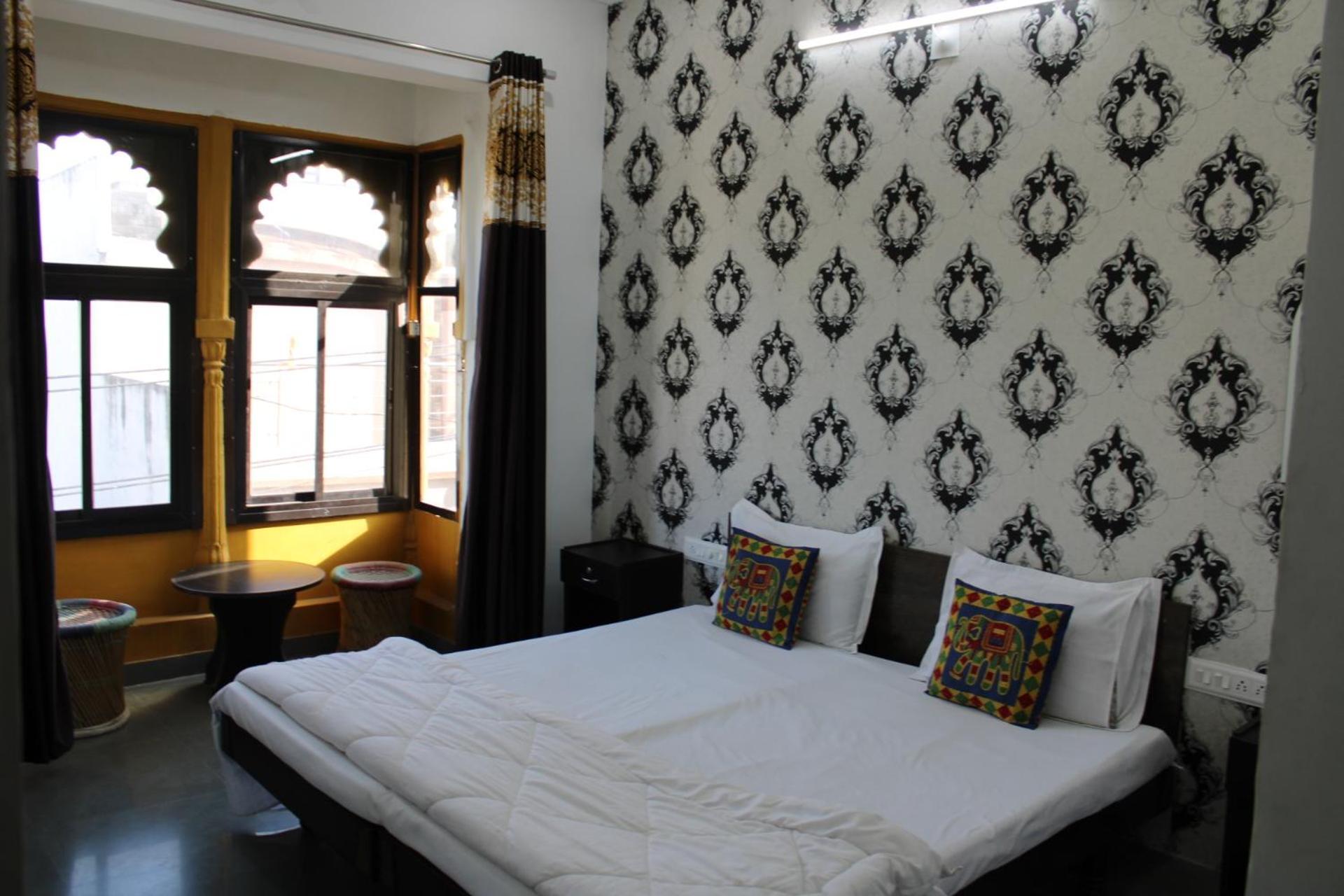 Hill Paradise Home Stay Udaipur Esterno foto