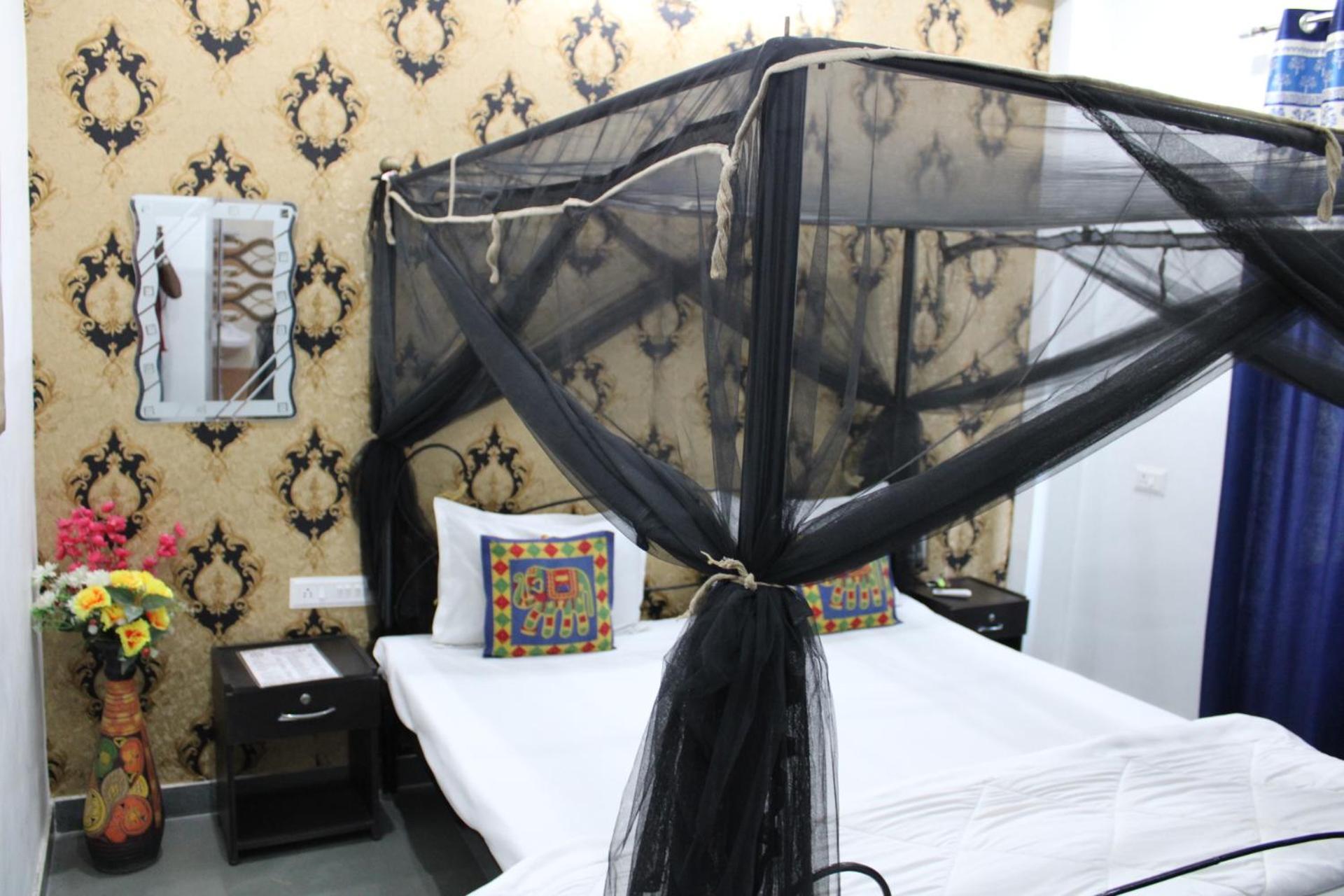 Hill Paradise Home Stay Udaipur Esterno foto